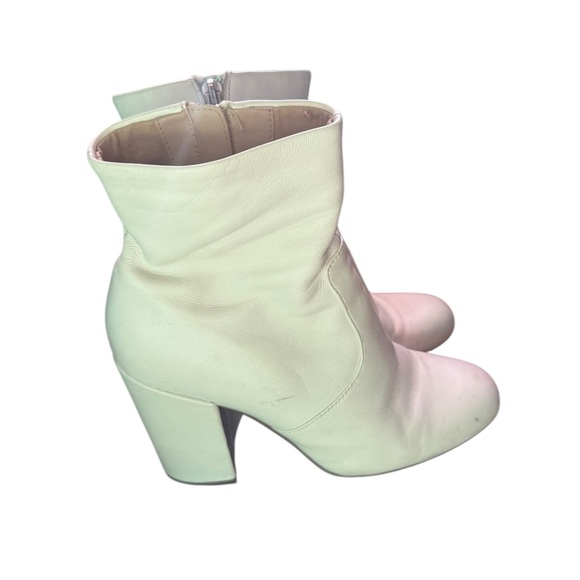 Steve Madden Gazer White Leather Zippered Booties Size 8 - Picture 6 of 9